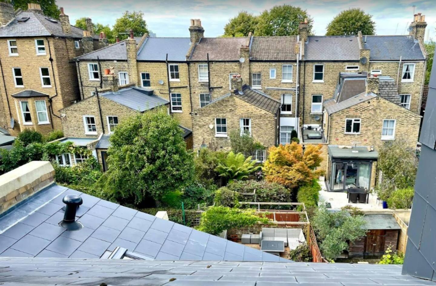 Bright Quiet Loft Ensuite Serene Clapham Area Сasa de vacaciones Londres